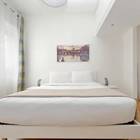 Prime Location Near Vatican - 1bed Flat For 4 Apartment Rom