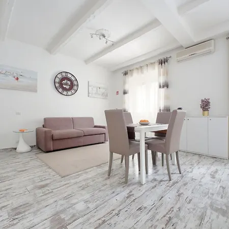 Prime Location Near Vatican - 1bed Flat For 4